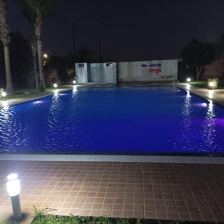 Appartement Haut Standing Vu Piscine Marrakesch Exterior foto